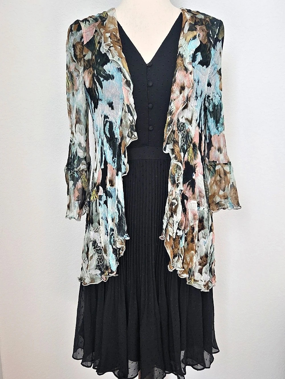 Soft Surroundings Style 2DY44 Floral Open Jacket Cover Asymmetrical Hem Whimsy